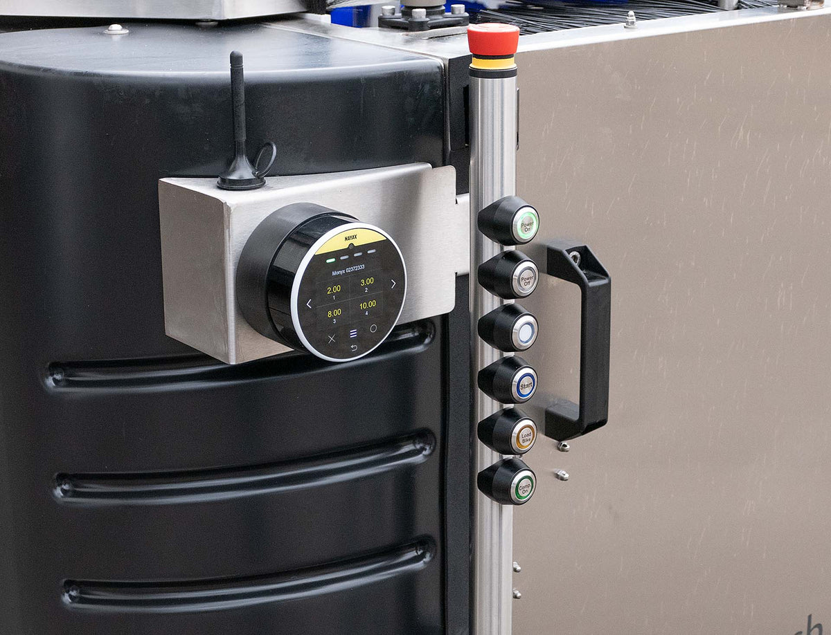 Nayax Integration: Accept Contactless Payments at Your Bike Wash Station