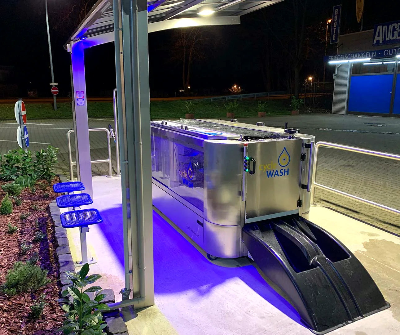 Gas Stations : Carwash